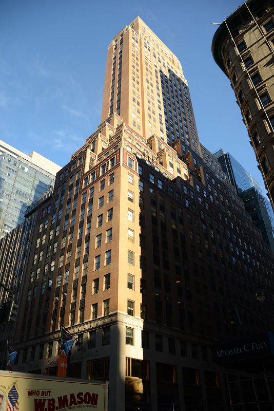 New York City Fifth Avenue 551 Fred F French Building At 45 St